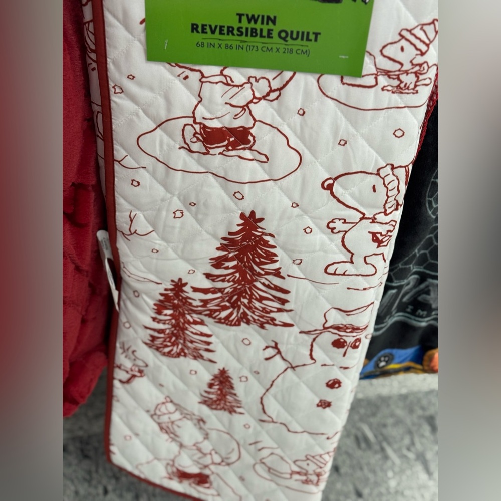 Festive snoopy Red and White Quilted Blanket